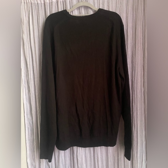 Express Merino Wool Blend V-Neck Sweater - Picture 3 of 4